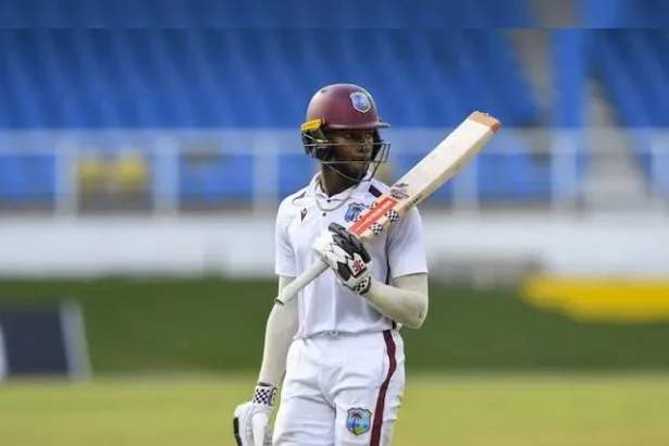 Alick Athanaze | (born 7 December 1998) is a Dominican cricketer